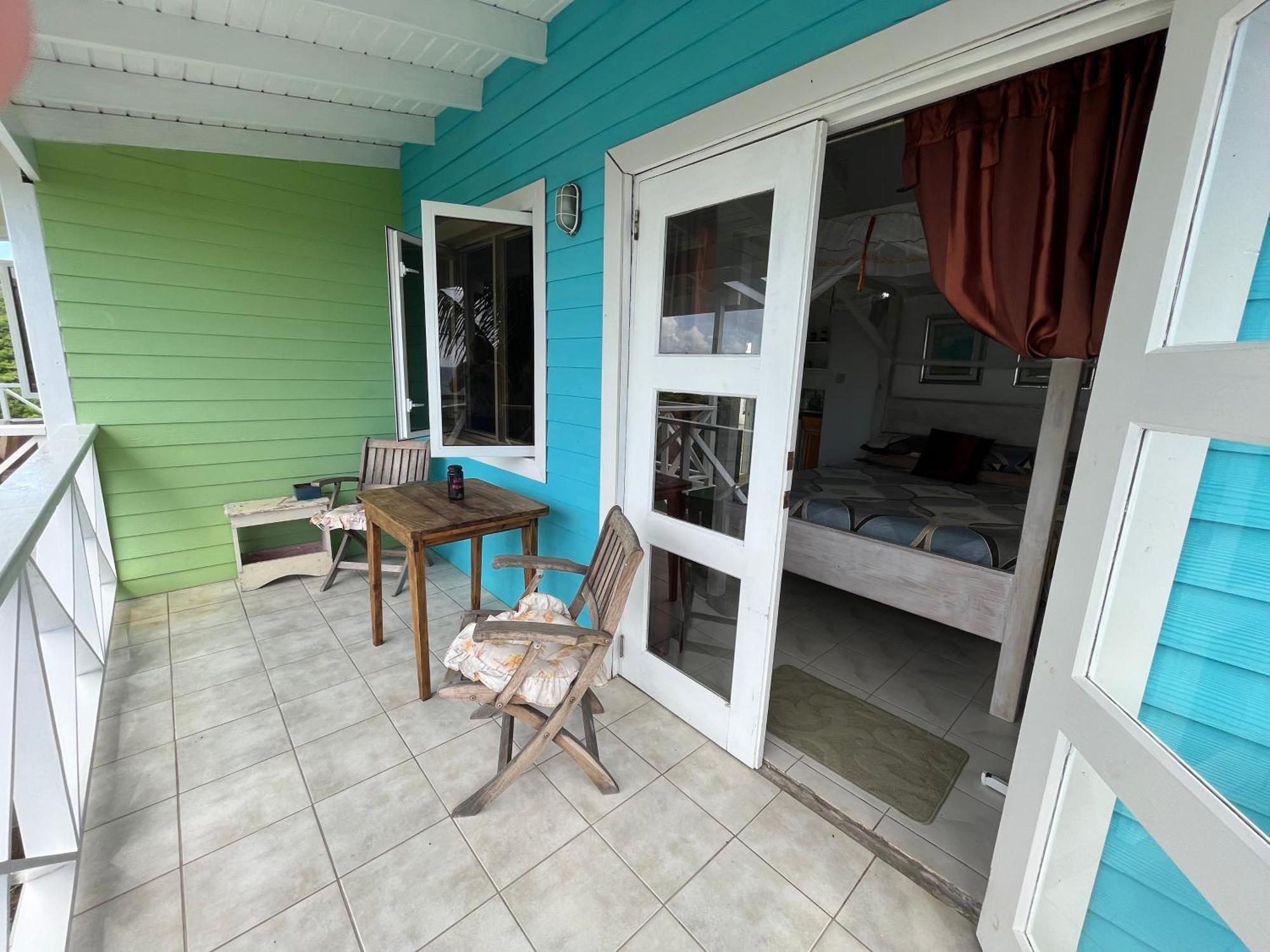 Studio Blu At Waves Villa Guesthouse Brighton Village ภายนอก รูปภาพ