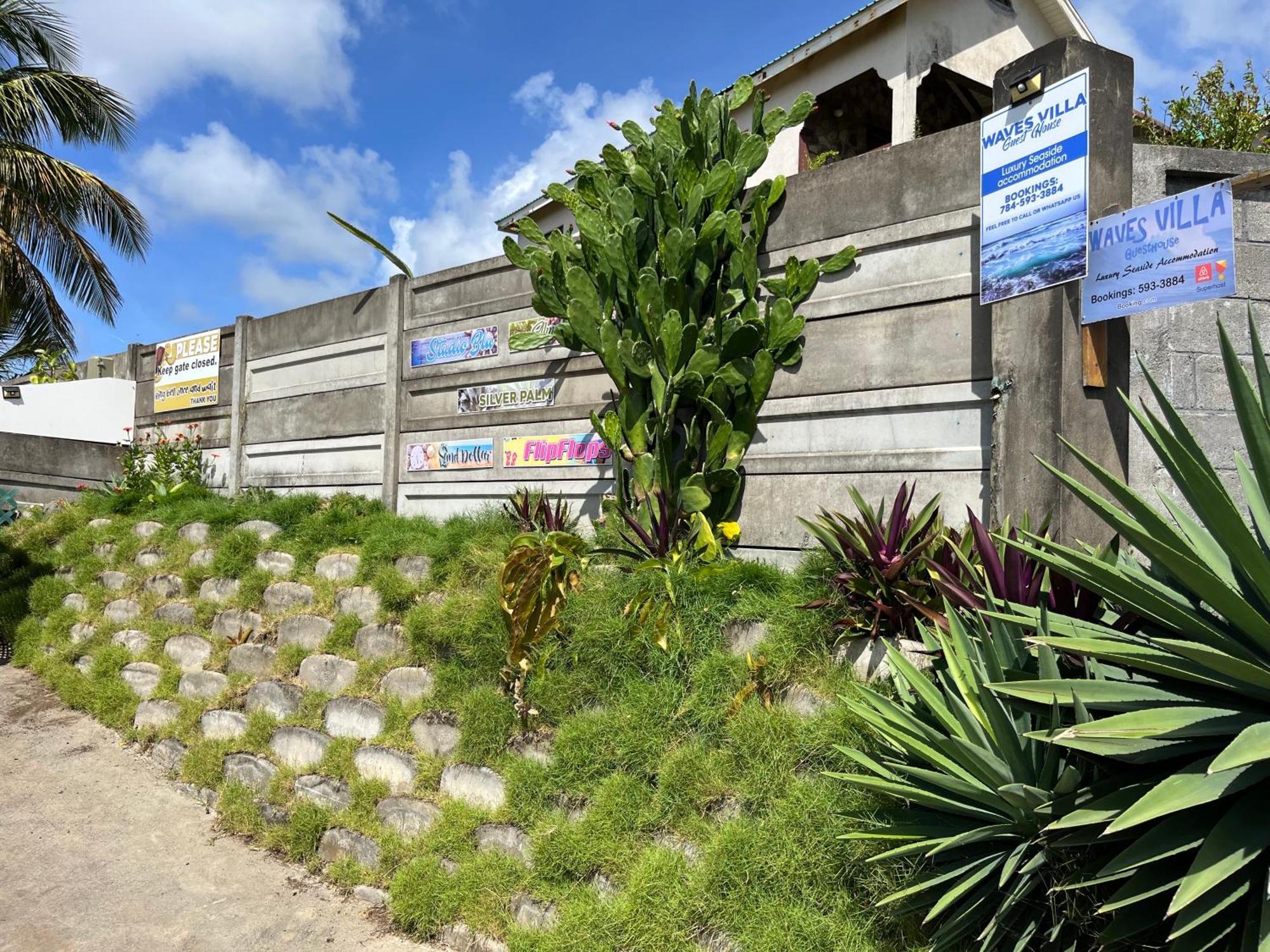 Studio Blu At Waves Villa Guesthouse Brighton Village ภายนอก รูปภาพ